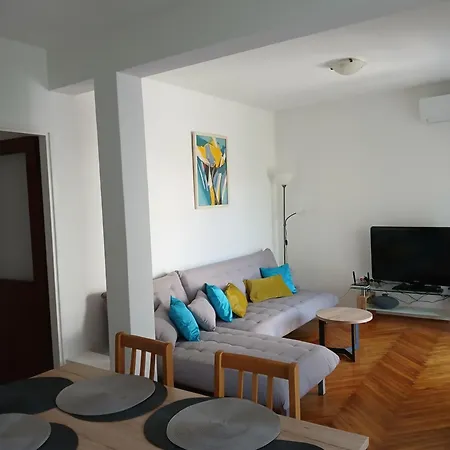 Apartament Maja