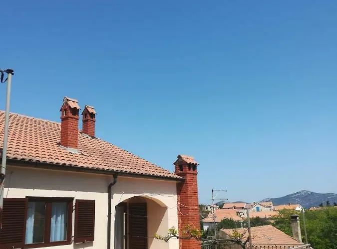 Maja Apartament Veli Iž