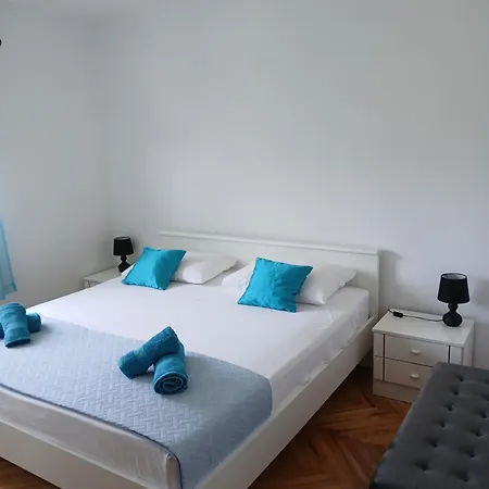 Maja Apartmán Veli Iž