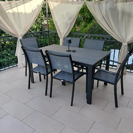 Maja Apartmán *